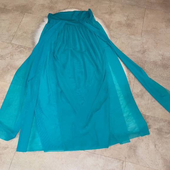 Jets by Jessika Allen Tulle Aspire Layered Mesh Maxi Coverup Skirt - Picture 4 of 7